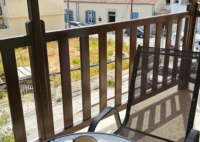 Daire Sky Ward Rooms, 150m From Chabad Lubavitch